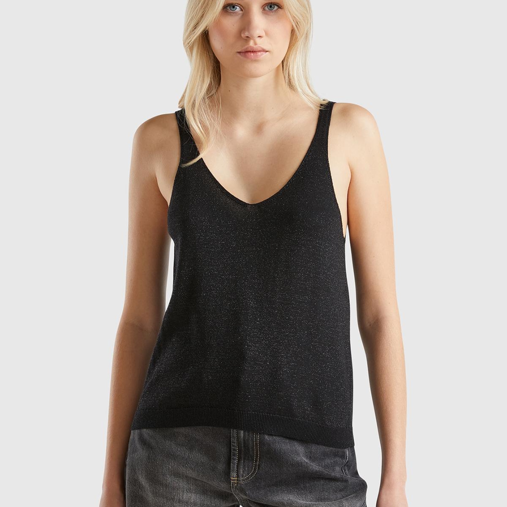 Kadın Siyah Pamuk ve Viskoz Karışımlı Simli Geniş Yaka Askılı Üst