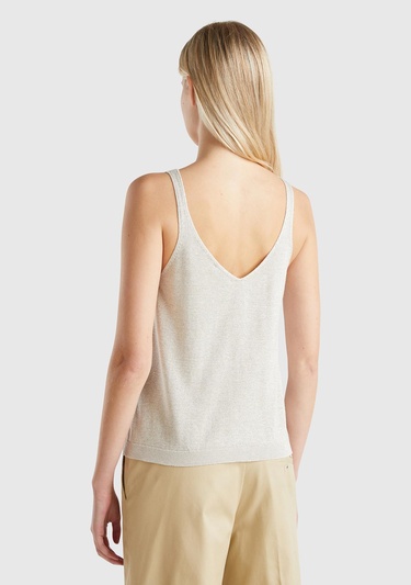  Kadın Gri Pamuk ve Viskoz Karışımlı Simli Geniş Yaka Askılı Üst