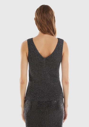  Kadın Gümüş Pamuk ve Viskoz Karışımlı Geniş Askılı Kolsuz V Yaka Üst