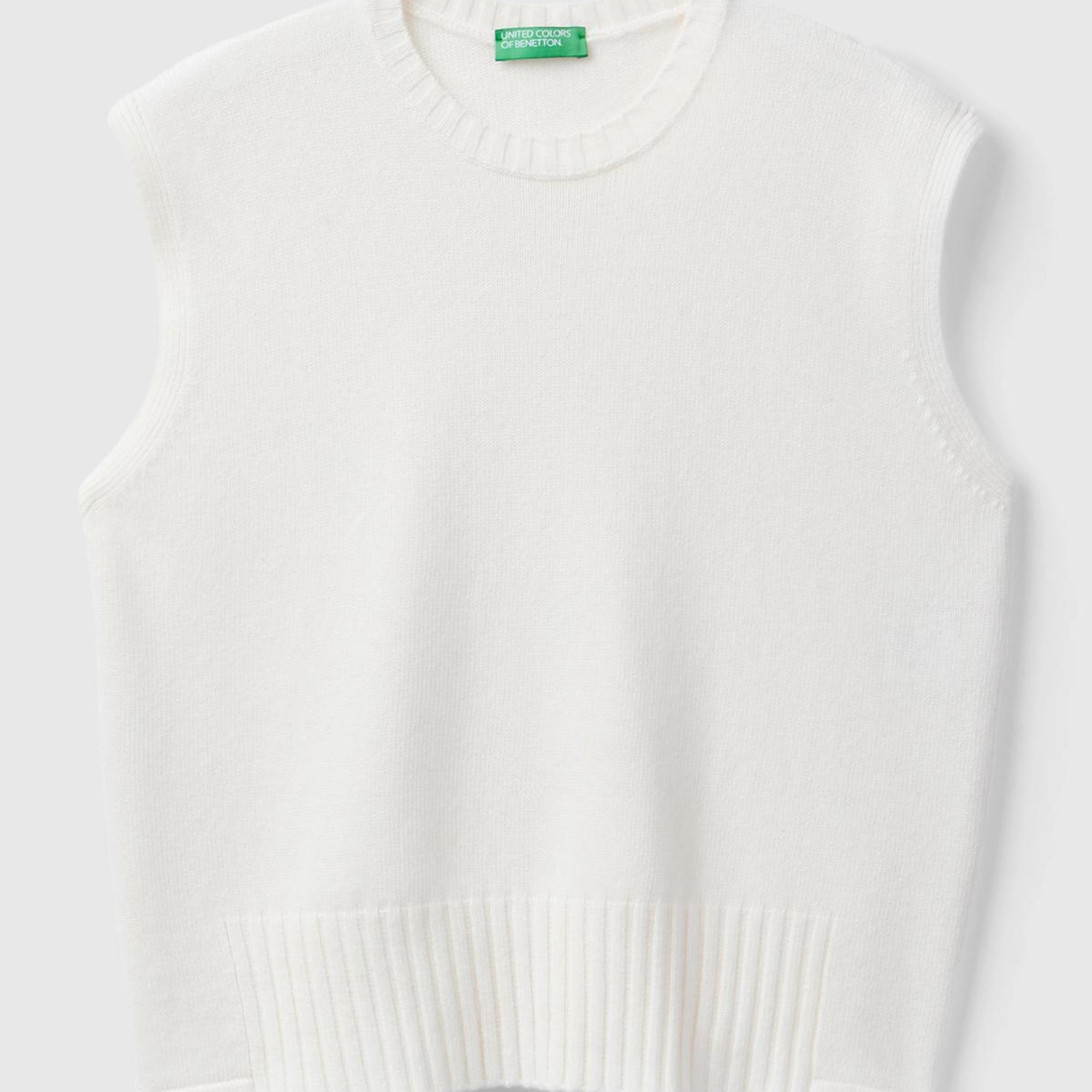 Kadın Krem Yün ve Viskoz Karışımlı Bisiklet Yaka Kolsuz Kazak