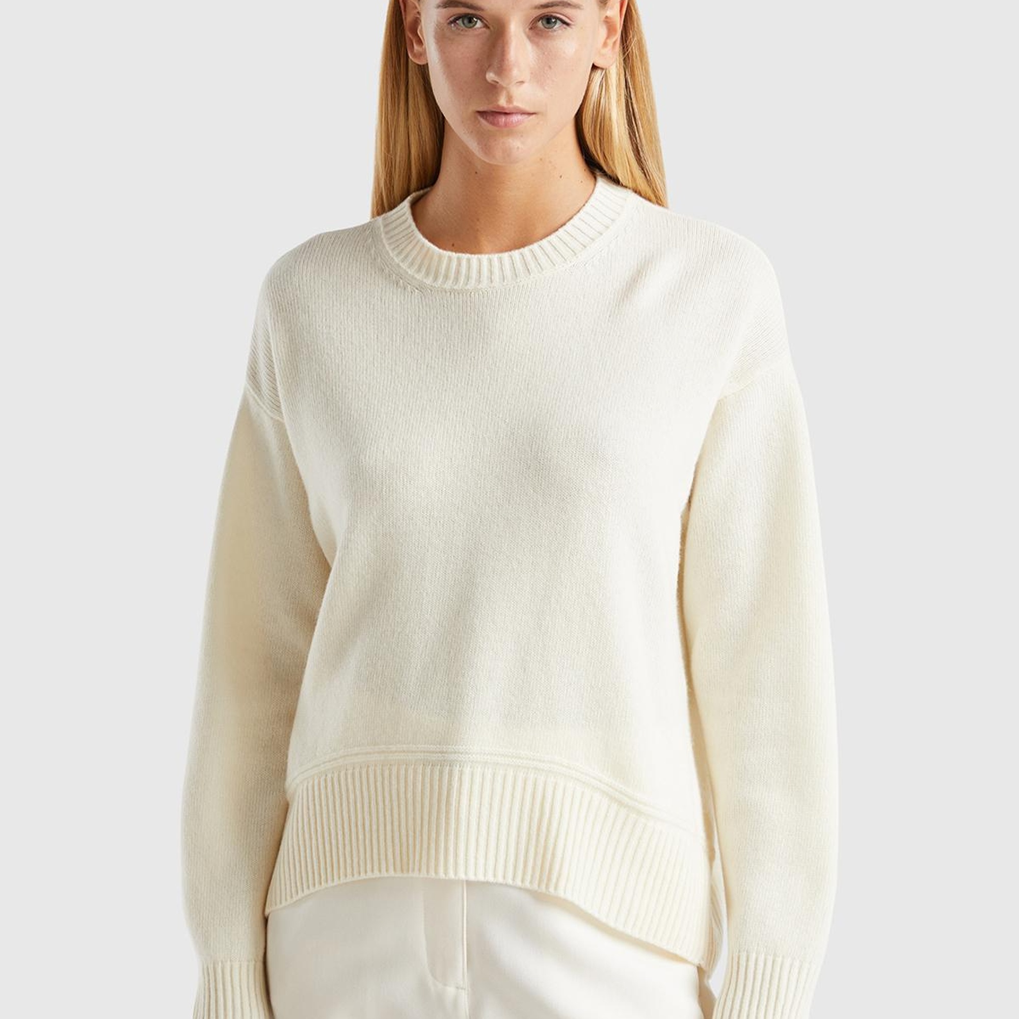 Kadın Krem Yün Karışımlı Alt Kısmı Geniş Bisiklet Yaka Kazak