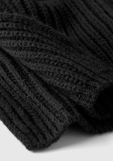  Erkek Siyah Yün Atkı