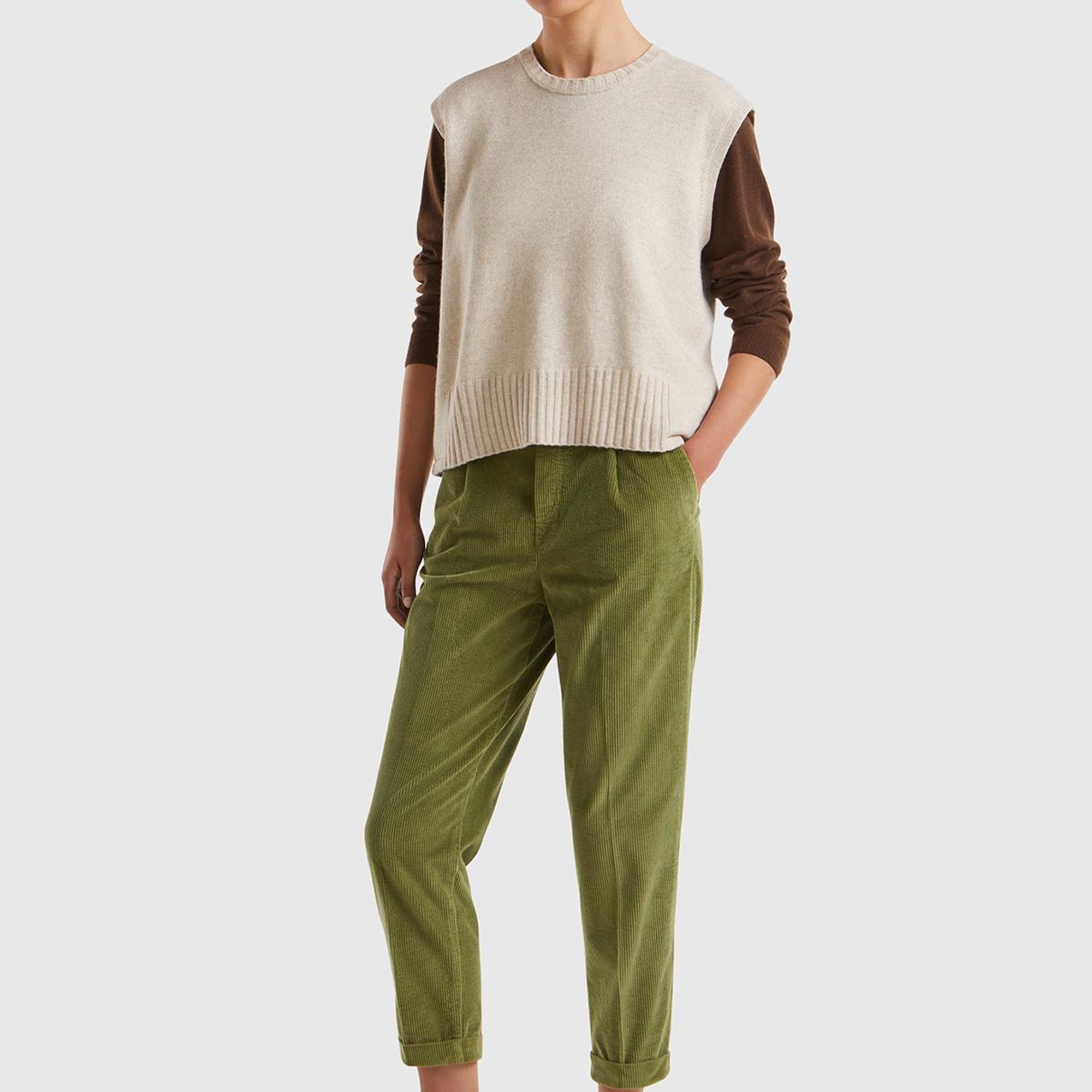 Kadın Bej Yün ve Viskoz Karışımlı Bisiklet Yaka Kolsuz Kazak