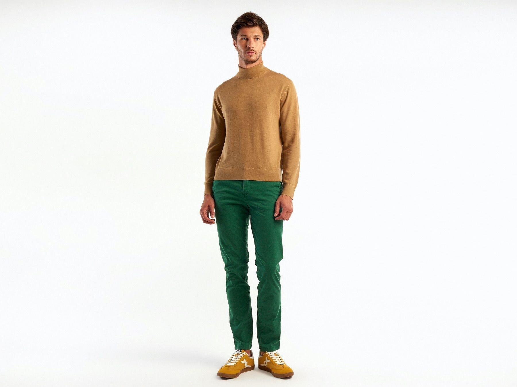  Erkek Taba %100 Extra Fine Merino Dik Yaka Kazak