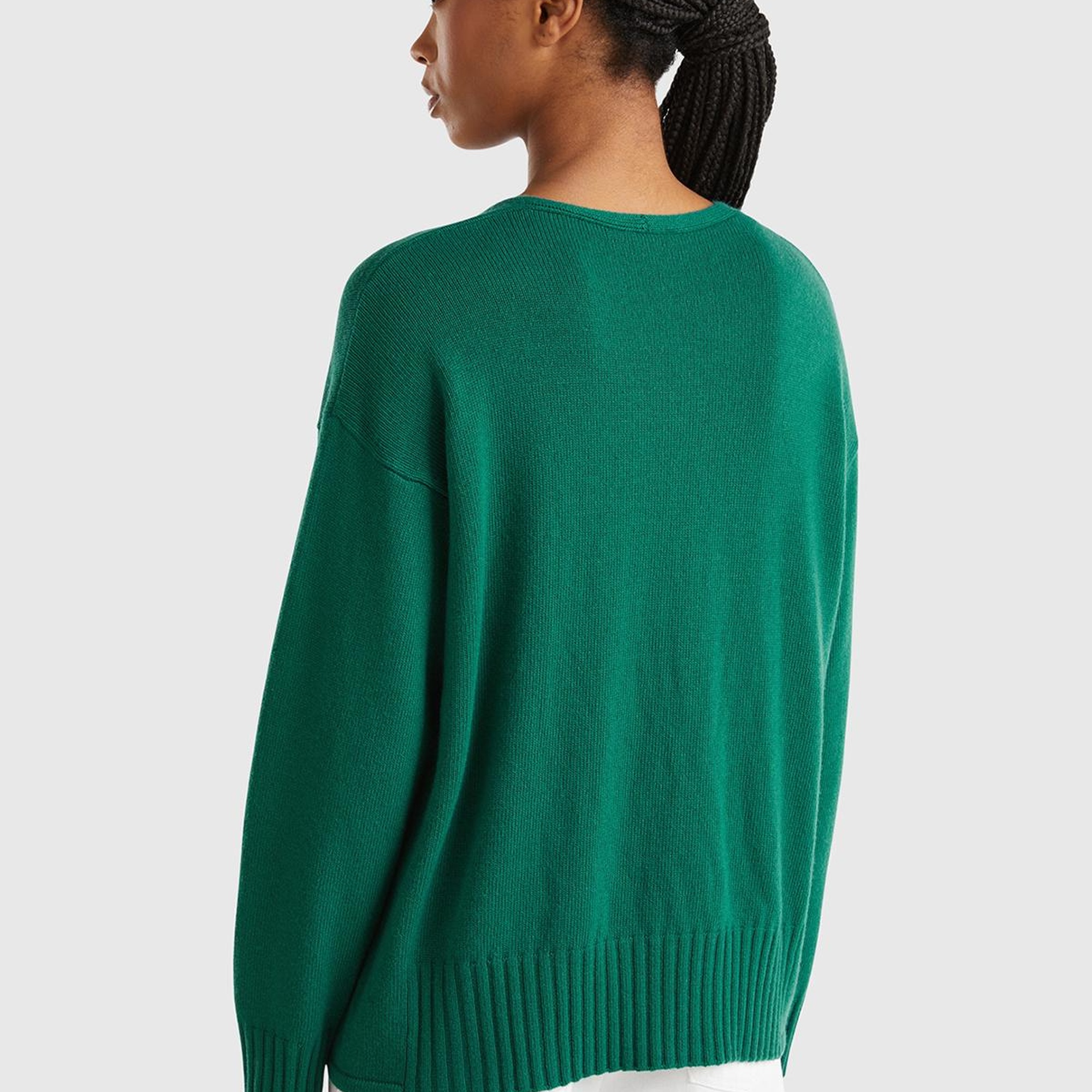 Kadın Koyu Yeşil Yün ve Viskoz Karışımlı Ribana Detaylı V Yaka Kazak