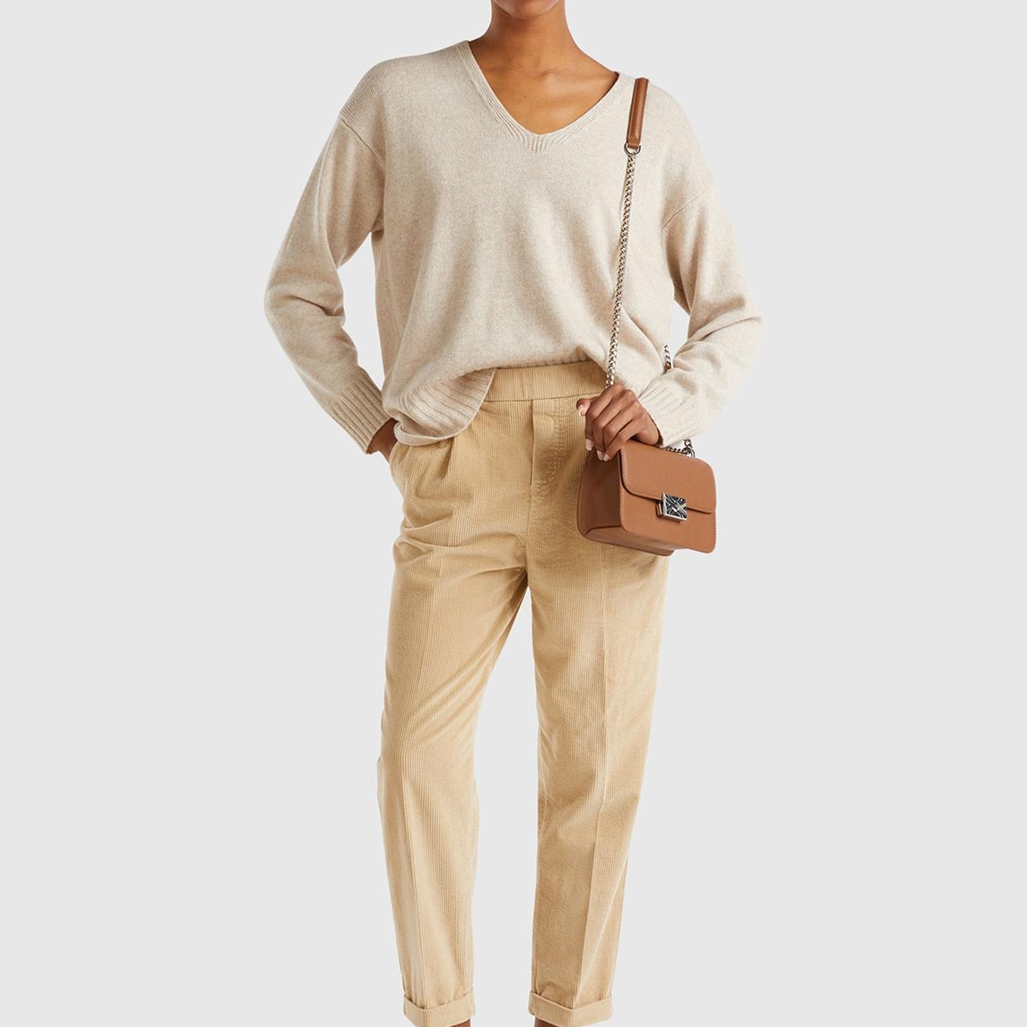 Kadın Beyaz Yün ve Viskoz Karışımlı Ribana Detaylı V Yaka Kazak