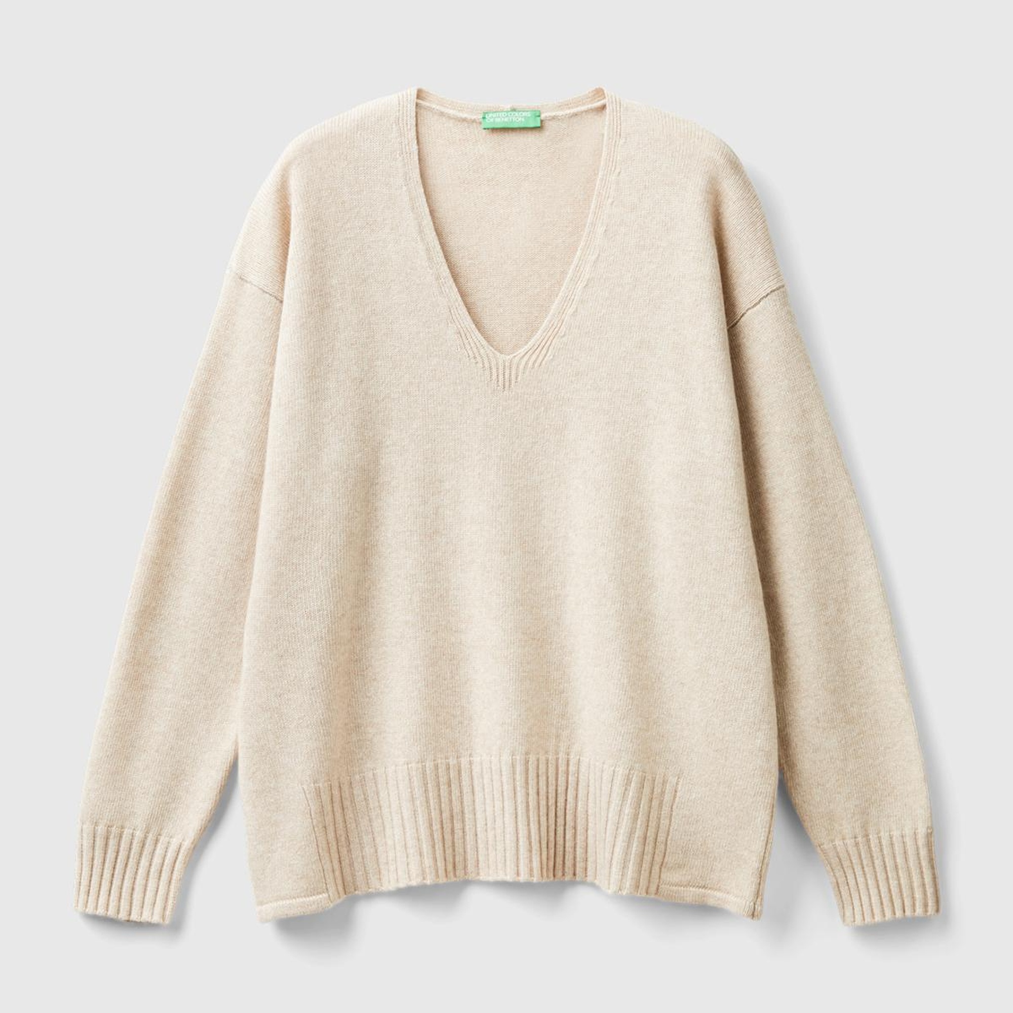 Kadın Beyaz Yün ve Viskoz Karışımlı Ribana Detaylı V Yaka Kazak