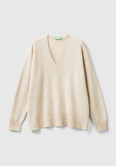  Kadın Beyaz Yün ve Viskoz Karışımlı Ribana Detaylı V Yaka Kazak