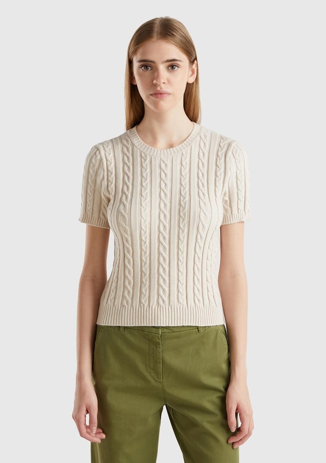  Kadın Beyaz Viskoz Karışımlı Kısa Kollu Nervürlü Yuvarlak Yaka Kazak