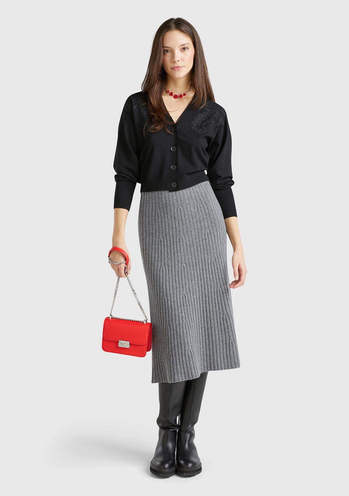  Kadın Siyah Viskoz Karışımlı Önü Dantel Detaylı Yüksek Manşet Hırka