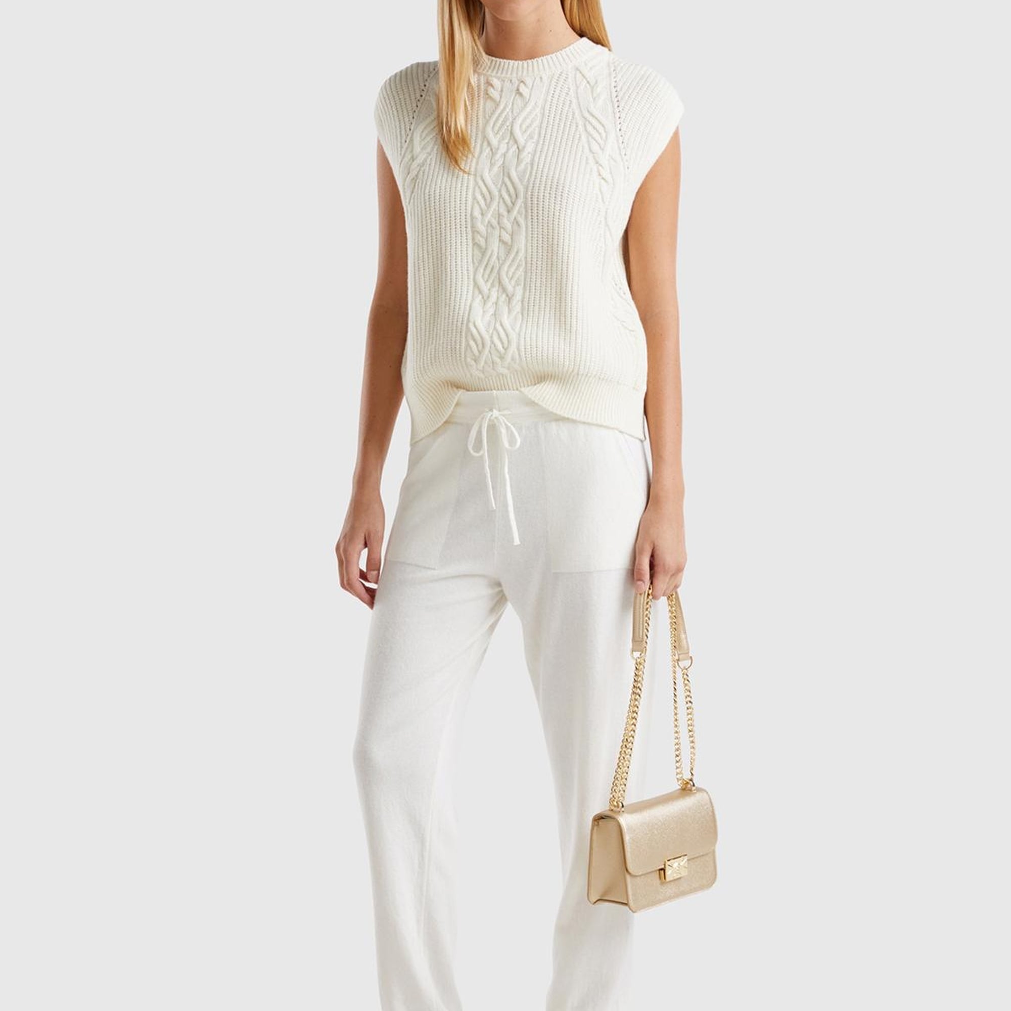 Kadın Krem Yün Karışımlı Örgü Motifli Yuvarlak Yaka Yelek