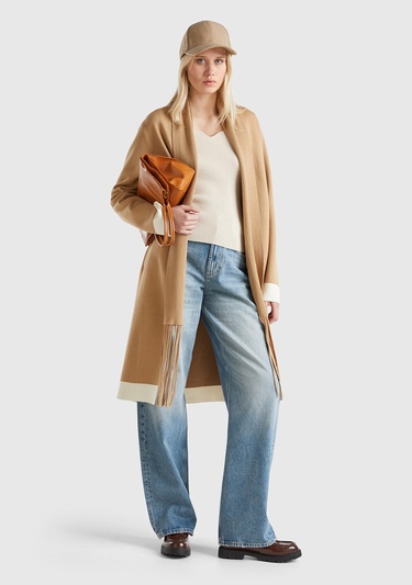  Kadın Bej Viskoz Karışımlı Püsküllü Şal Yakalı Örme Hırka