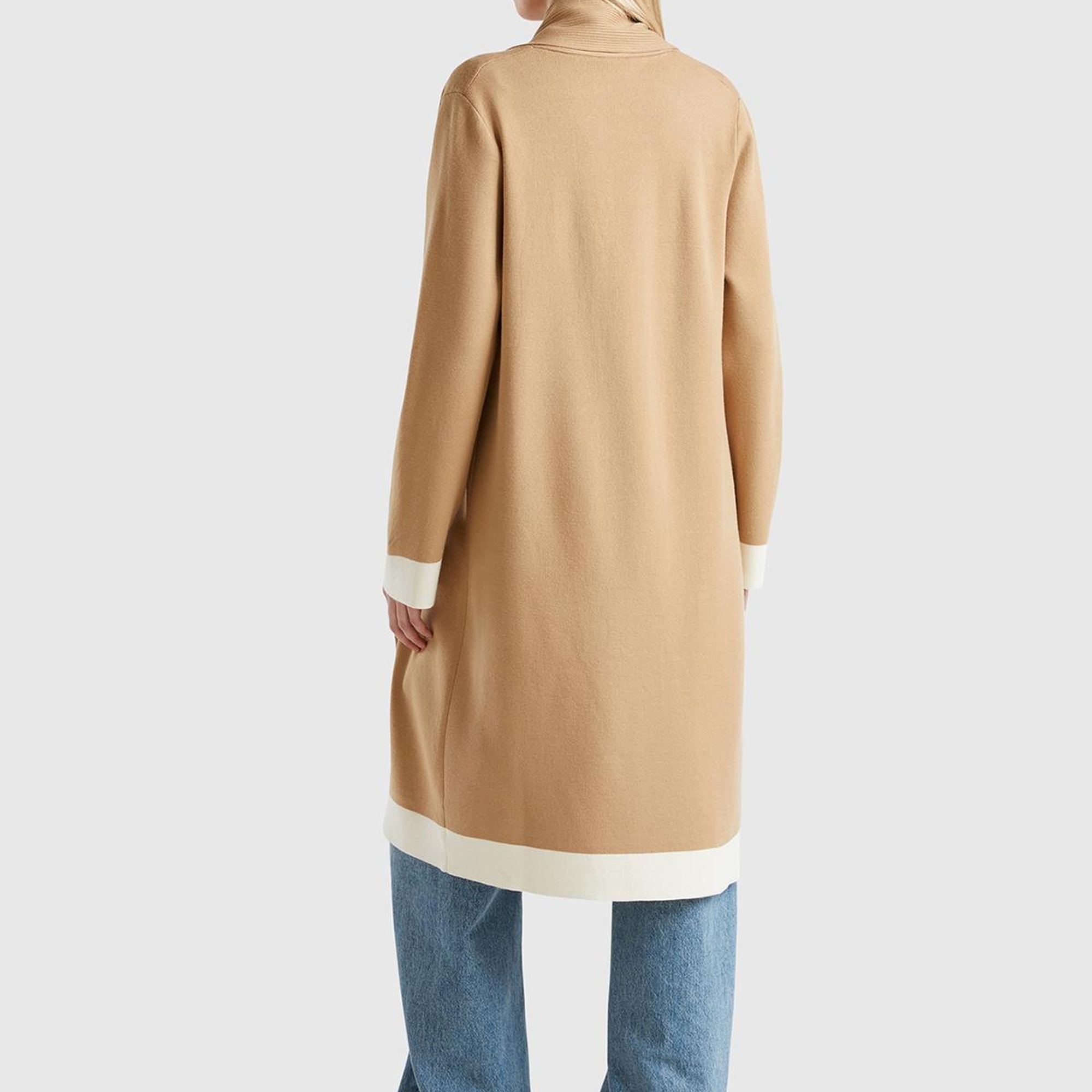 Kadın Bej Viskoz Karışımlı Püsküllü Şal Yakalı Örme Hırka