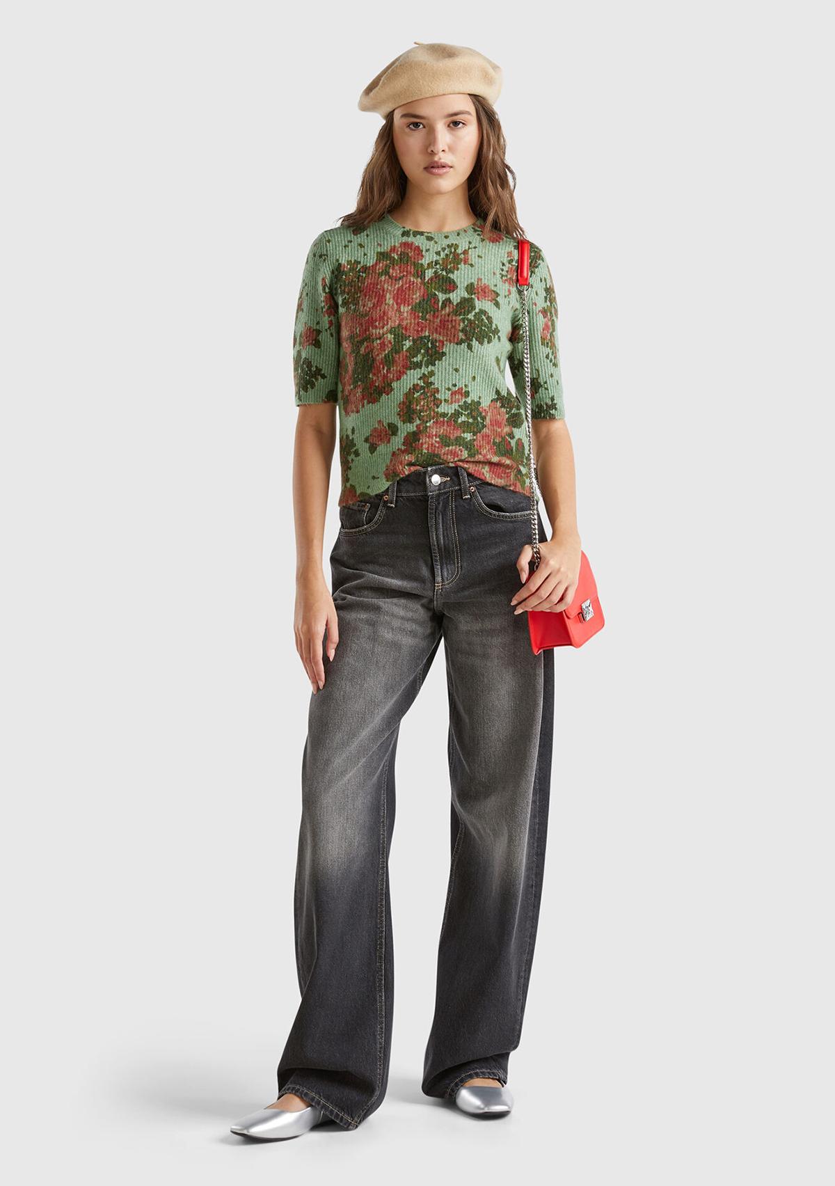  Kadın Yeşil Yün Karışımlı Tamamı Çiçek Desenli Bisiklet Yaka Kısa Kazak