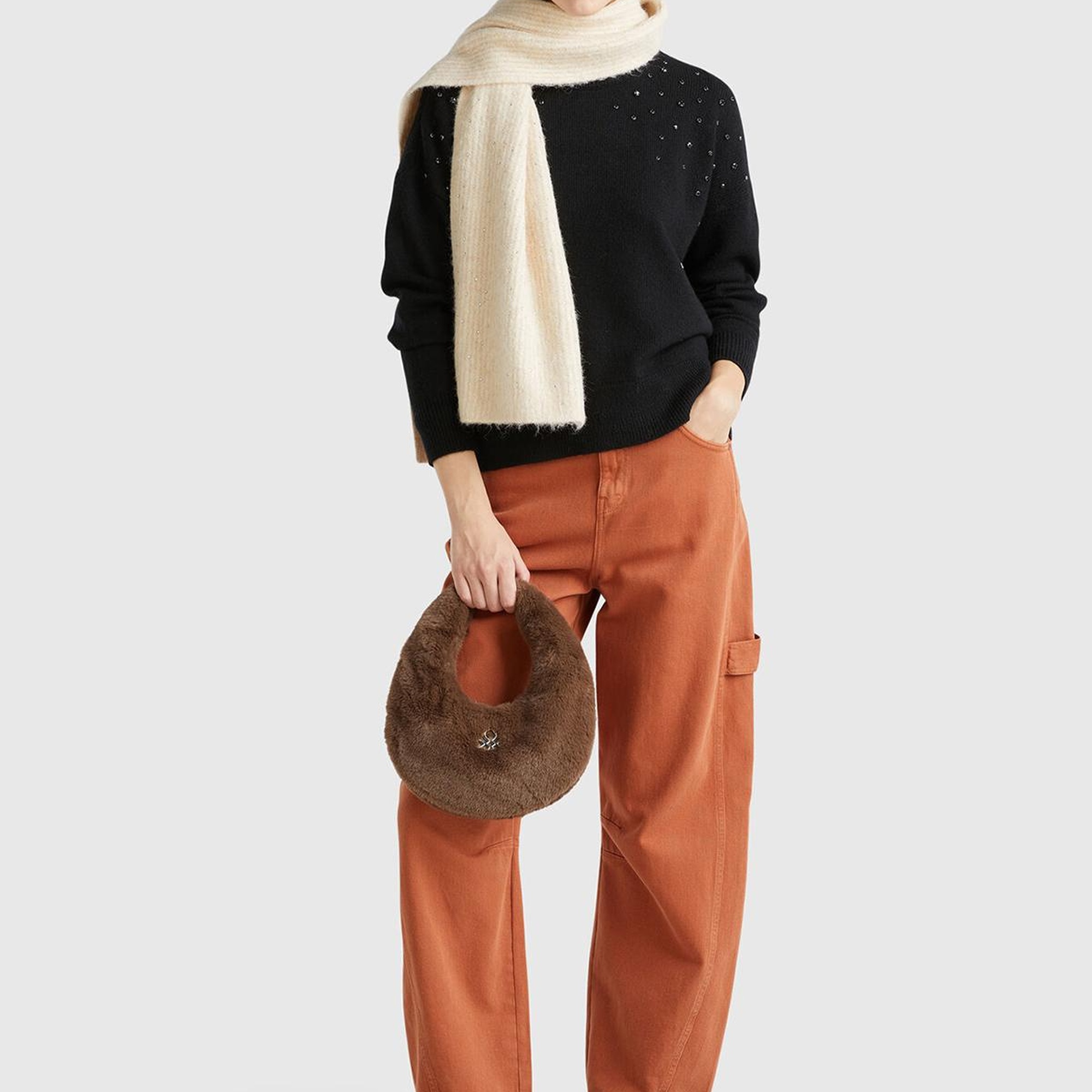 Kadın Siyah Pamuk ve Yün Karışımlı Taş Detaylı Yüksek Yaka Kazak