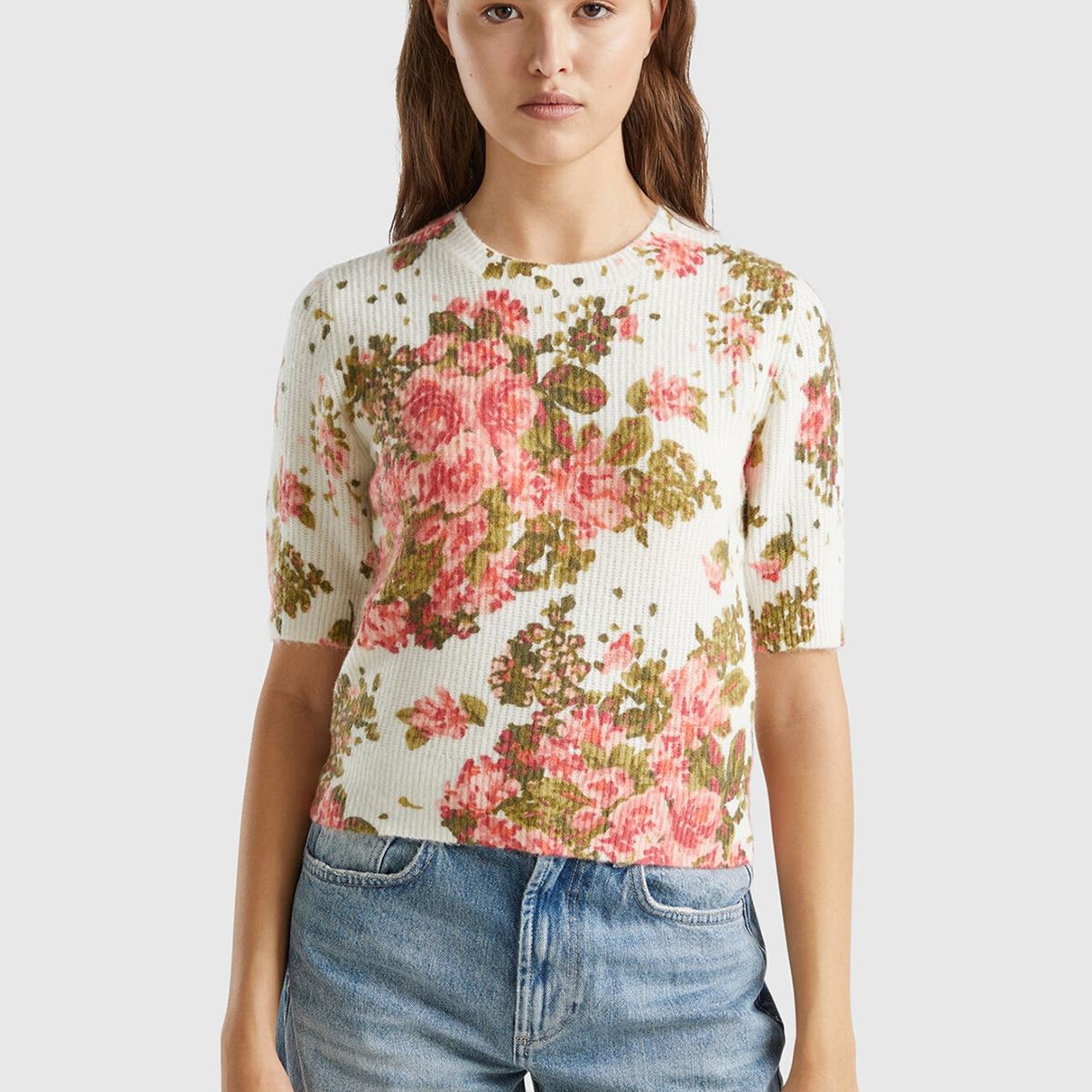 Kadın Beyaz Yün Karışımlı Tamamı Çiçek Desenli Bisiklet Yaka Kısa Kazak