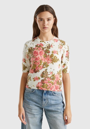  Kadın Beyaz Yün Karışımlı Tamamı Çiçek Desenli Bisiklet Yaka Kısa Kazak