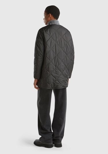  Kadın Siyah İçi Kürklü Dışı Kapitone Detaylı Önü Düğmeli Mont