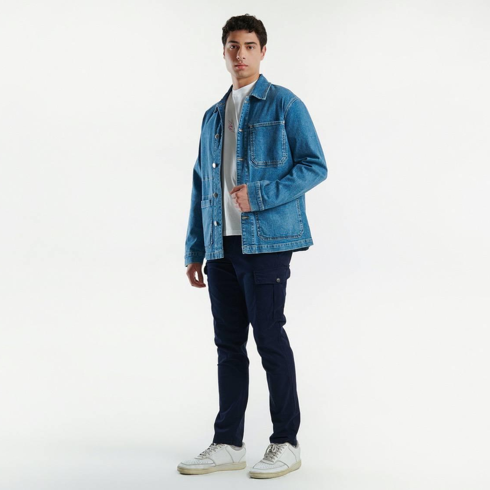 Erkek Açık Mavi Pamuk Karışımlı Cep Detaylı Gömlek Yaka Denim Ceket