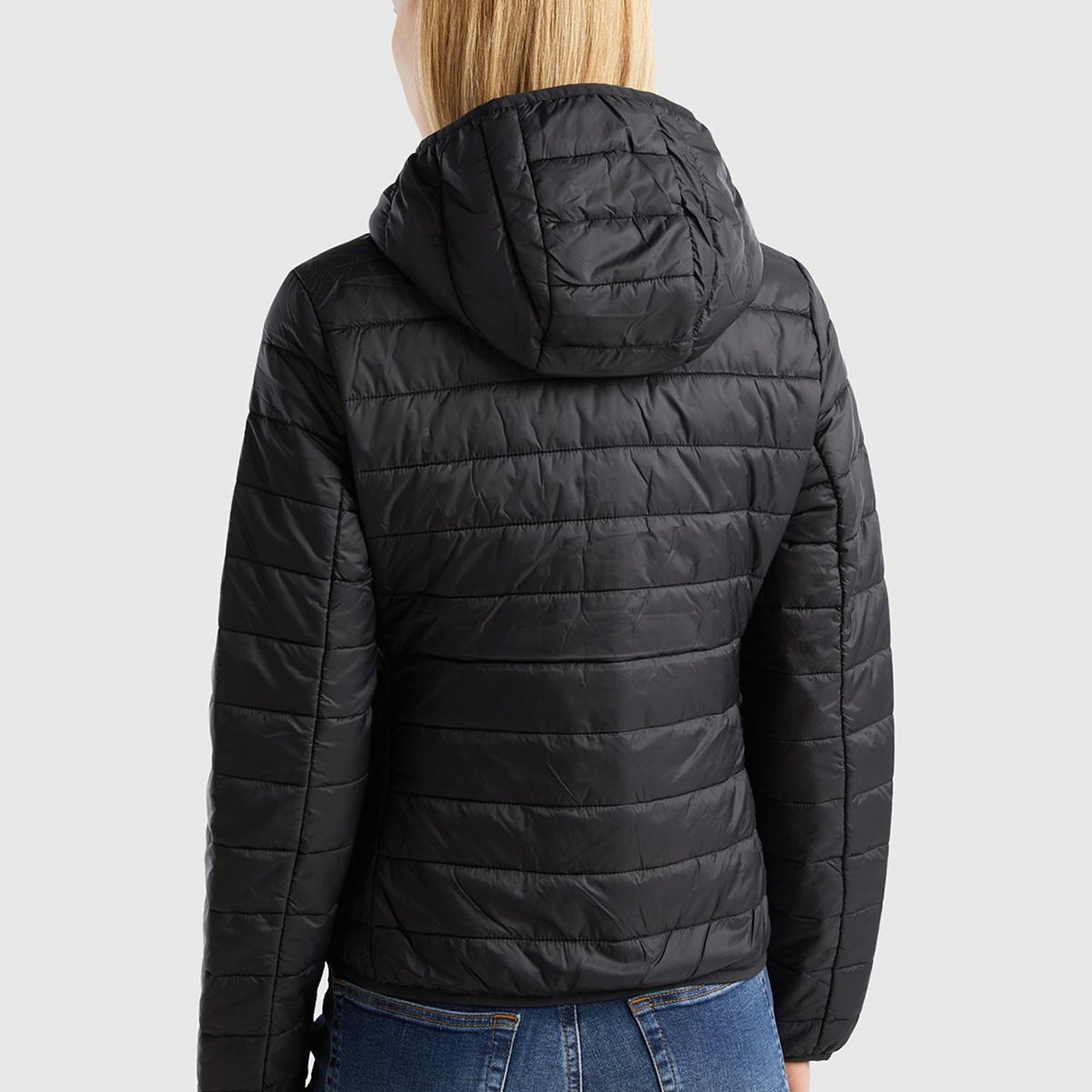 Kadın Siyah Recycled Polyester Dolgulu  Pufa Mont