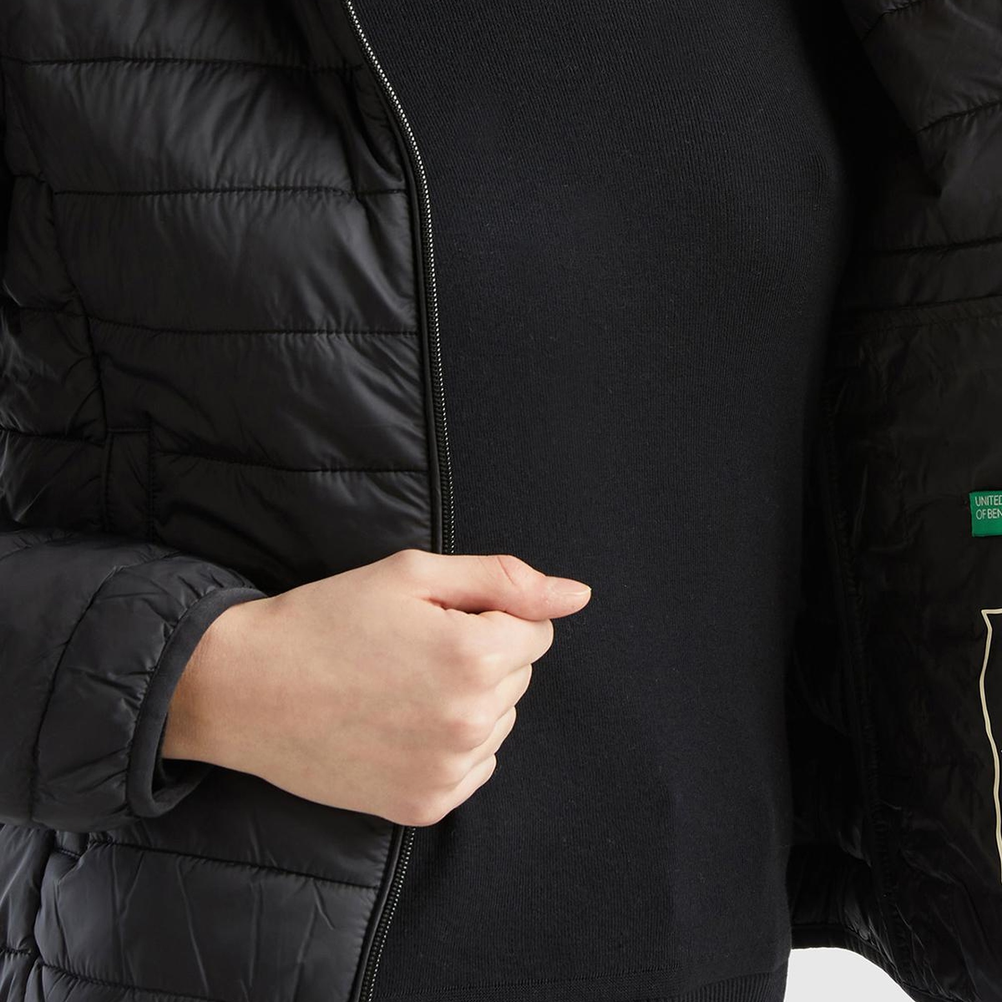 Kadın Siyah Recycled Polyester Dolgulu  Pufa Mont