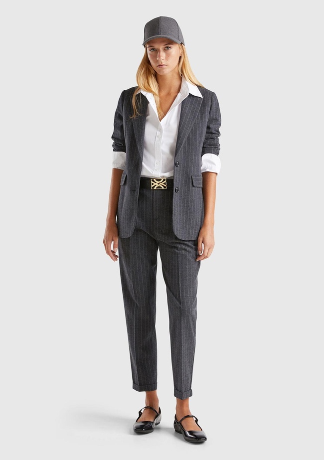  Kadın Antrasit Viskoz Karışımlı Düğme Kapamalı Çizgili Sivri Yaka Blazer Ceket