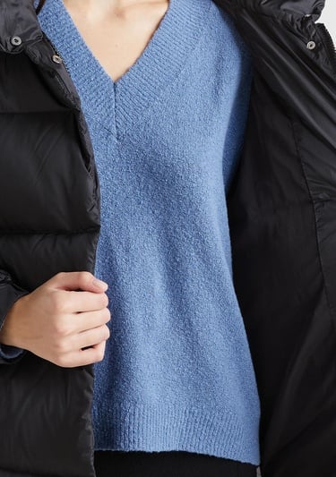  Kadın Siyah Kaz Tüyü Dolgulu Düğme Kapamalı Yüksek Yaka Uzun Şişme Mont