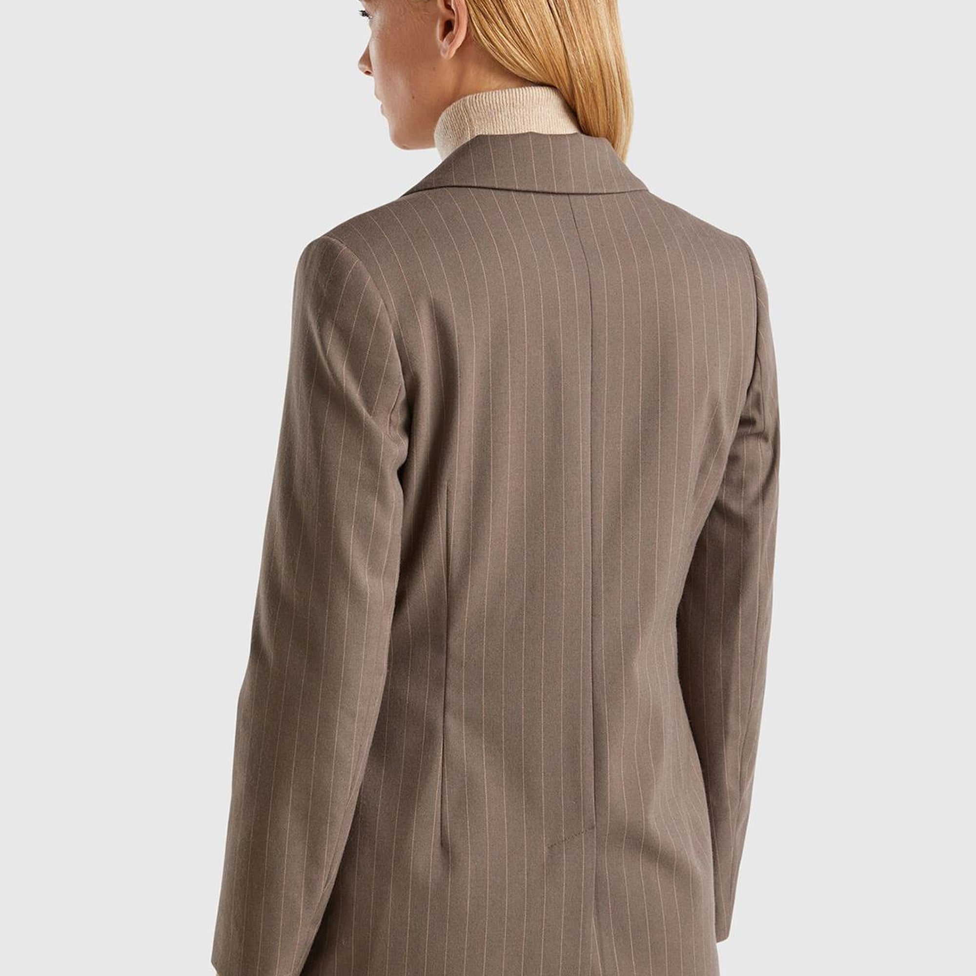 Kadın Taba Viskoz Karışımlı Düğme Kapamalı Çizgili Sivri Yaka Blazer Ceket