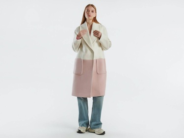  Kadın Krem Kontrast Renk Detaylı Yanları Cepli Tek Düğmeli Kaban