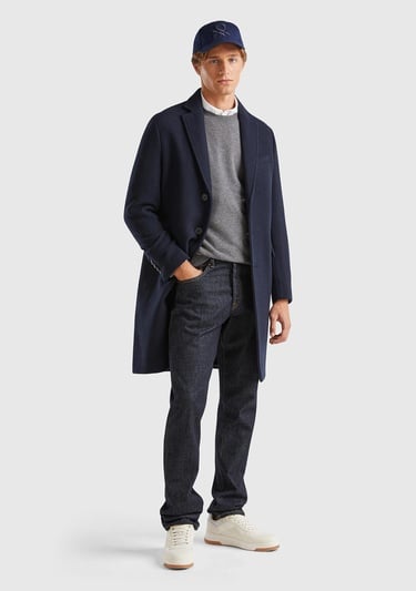  Erkek Lacivert Cep Detaylı Üç Düğmeli Kırlangıç Yaka Kaban