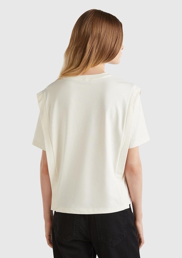  Kadın Krem %100 Pamuk Yarım Kollu Yuvarlak Yaka Düz T-Shirt