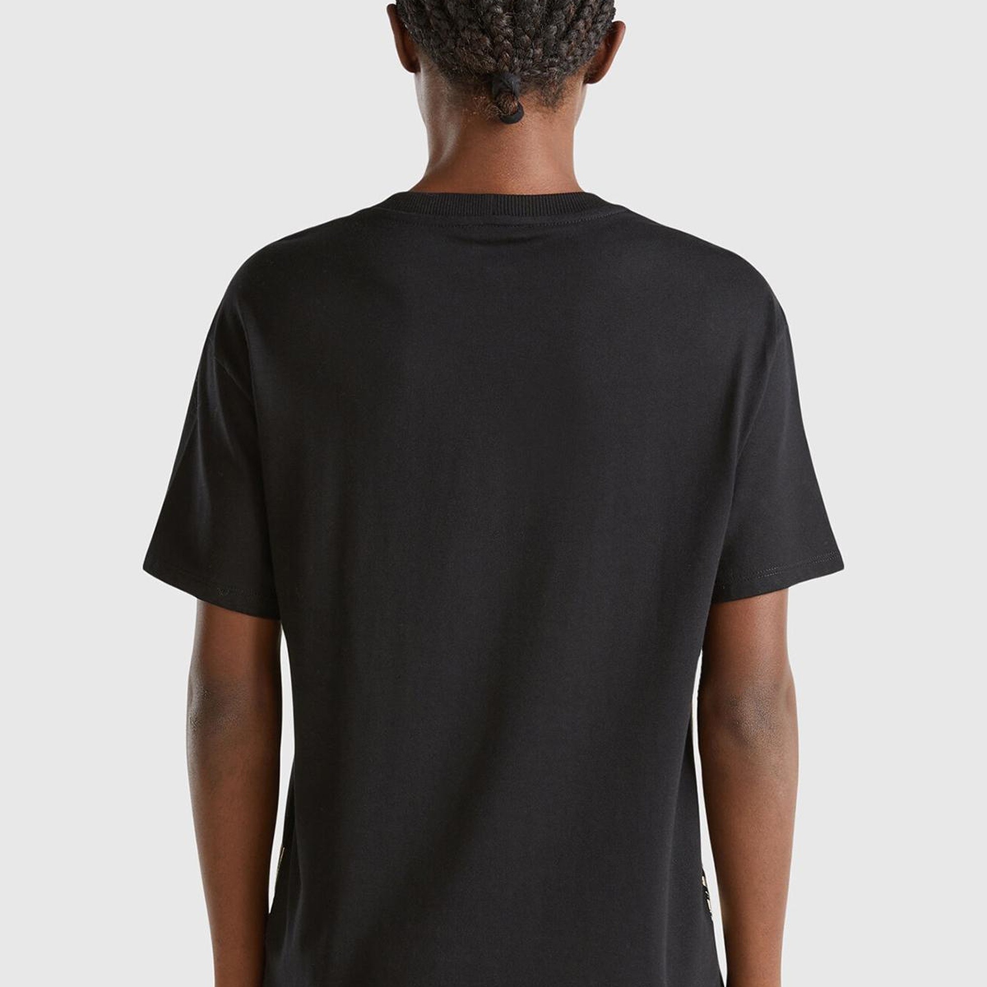 Kadın Siyah %100 Pamuk Önü Baskılı Düşük Omuz Bisiklet Yaka T-Shirt