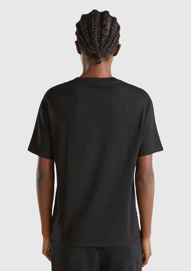  Kadın Siyah %100 Pamuk Önü Baskılı Düşük Omuz Bisiklet Yaka T-Shirt