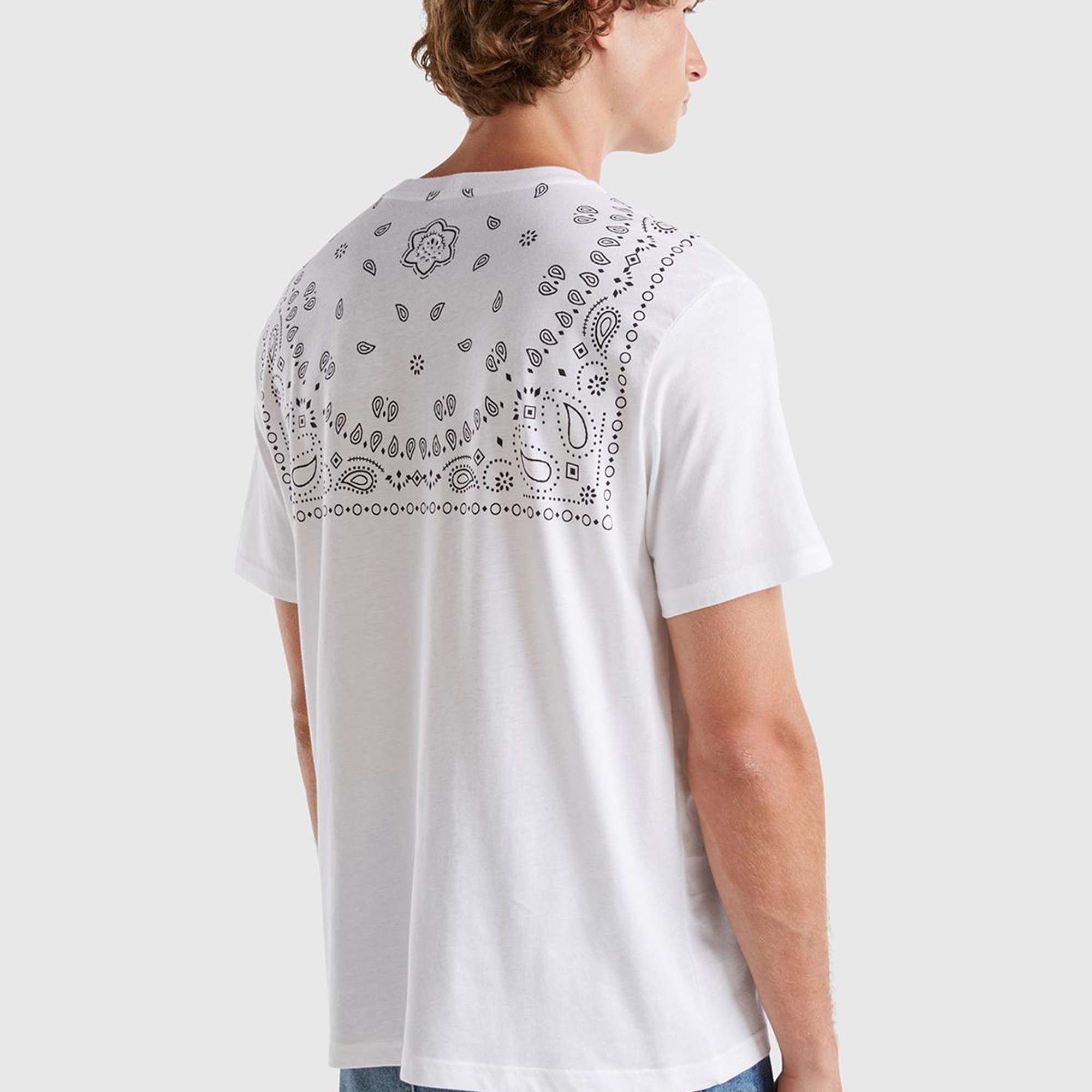 Erkek Beyaz %100 Pamuk Önü ve Arkası Baskılı Yuvarlak Yaka T-Shirt