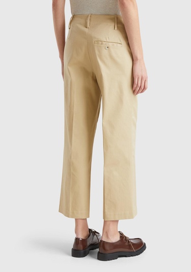  Kadın Bej Pamuk Karışımlı Arkası Düğmeli Cepli Bol Paça Pantolon