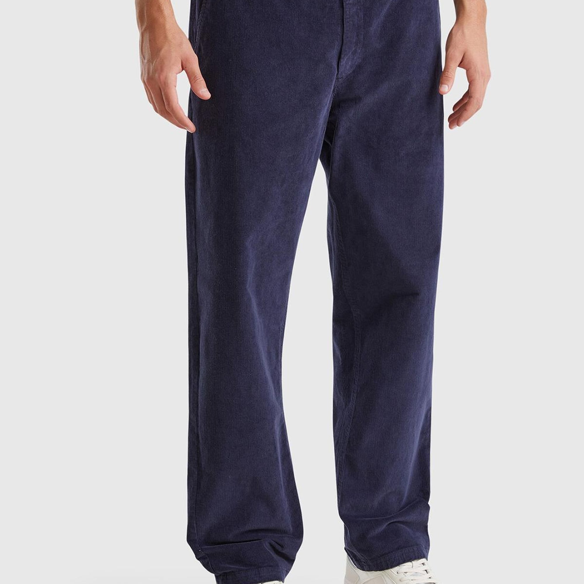 Erkek Lacivert Pamuk Karışımlı Önü ve Arkası Cepli Büzgü İpli  Kadife Pantolon