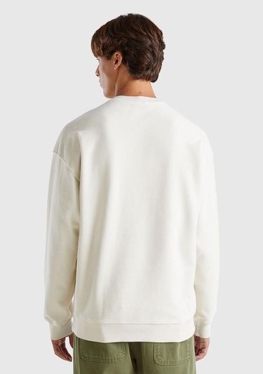  Erkek Beyaz Pamuk Karışımlı Önü Logo Detaylı Bisiklet Yaka Sweatshirt