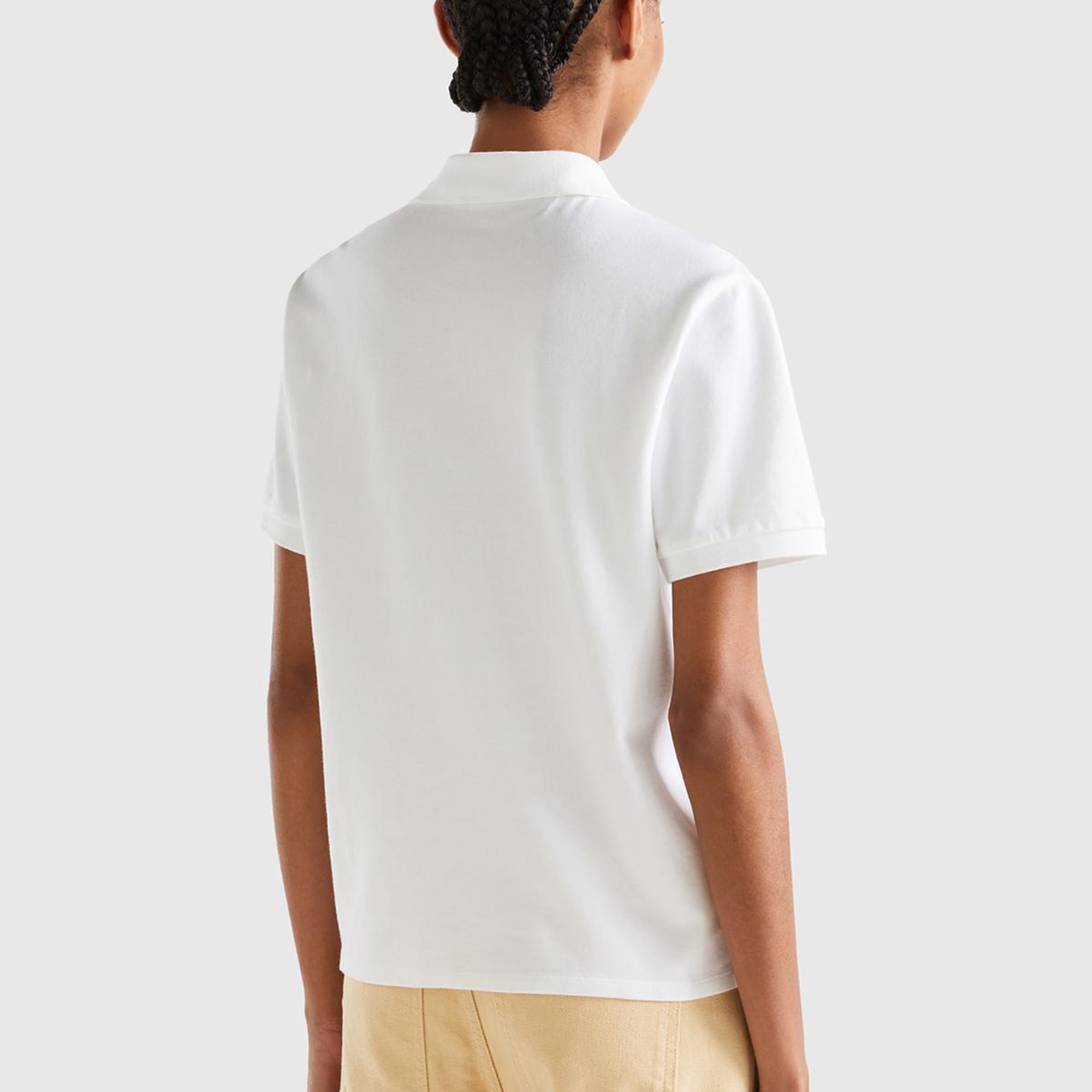 Kadın Beyaz Streç Pamuklu Sol Altı Logo Baskılı Polo T-Shirt