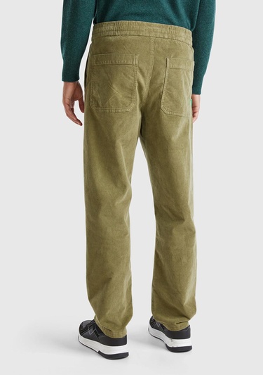  Erkek Yeşil Pamuk Karışımlı Önü ve Arkası Cepli Büzgü İpli  Kadife Pantolon