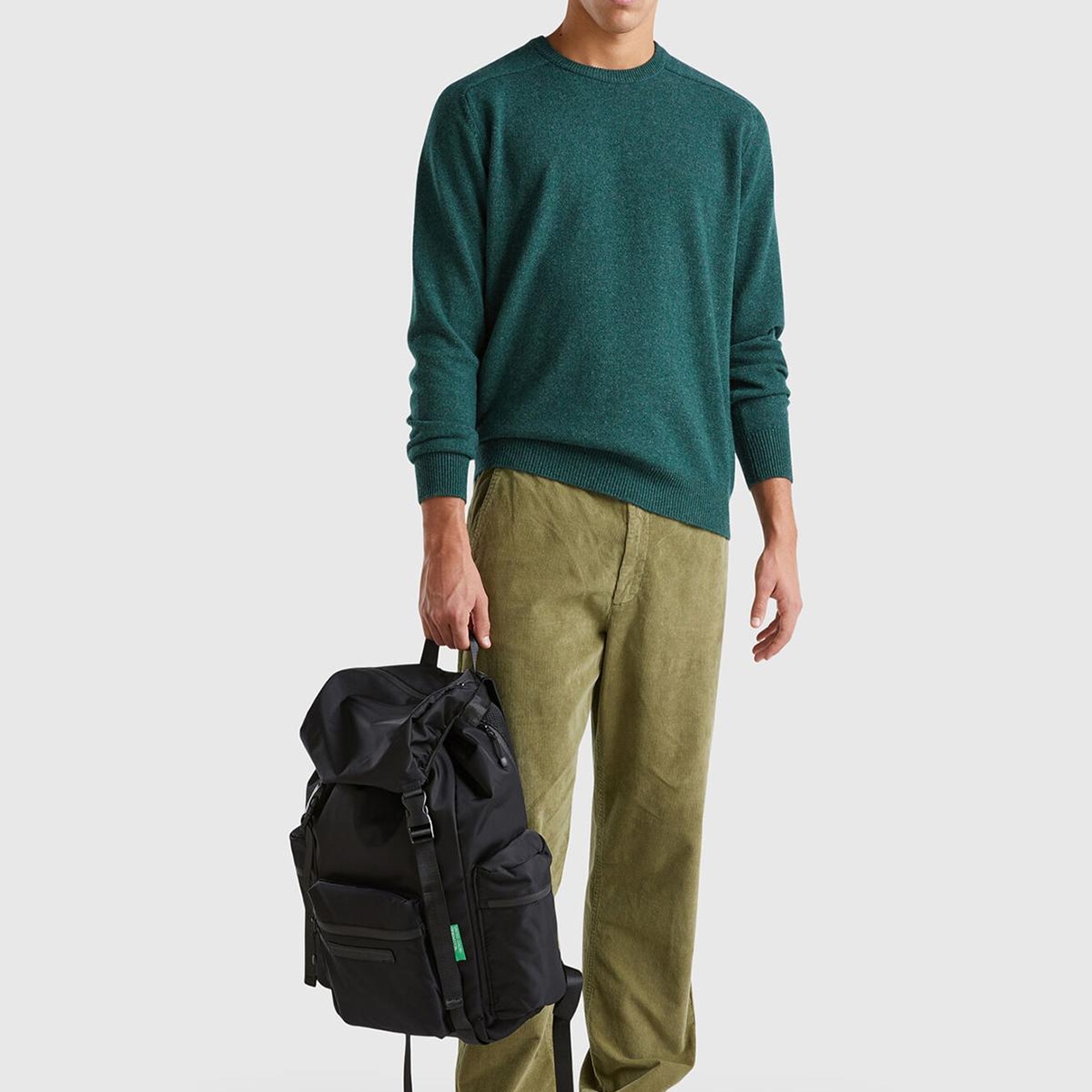 Erkek Yeşil Pamuk Karışımlı Önü ve Arkası Cepli Büzgü İpli  Kadife Pantolon