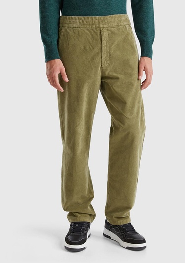  Erkek Yeşil Pamuk Karışımlı Önü ve Arkası Cepli Büzgü İpli  Kadife Pantolon