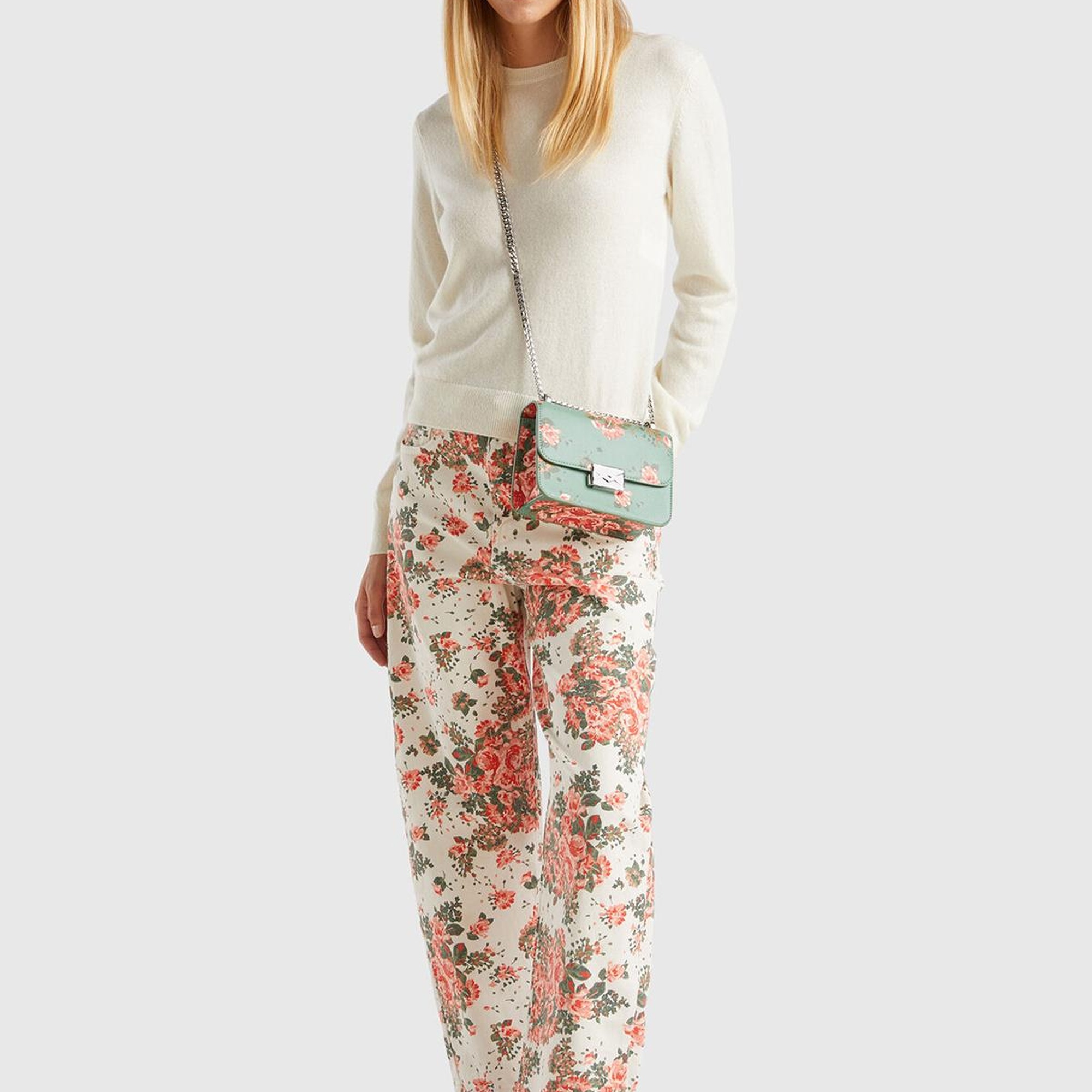 Kadın Beyaz %100 Pamuk Tamamı Çiçek Desenli 5 Cepli Balon Pantolon