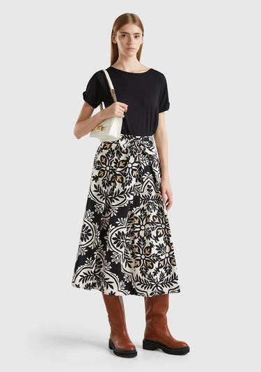  Kadın Gümüş Pamuk Karışımlı Beli Kemerli Tamamı Baskılı Midi Etek
