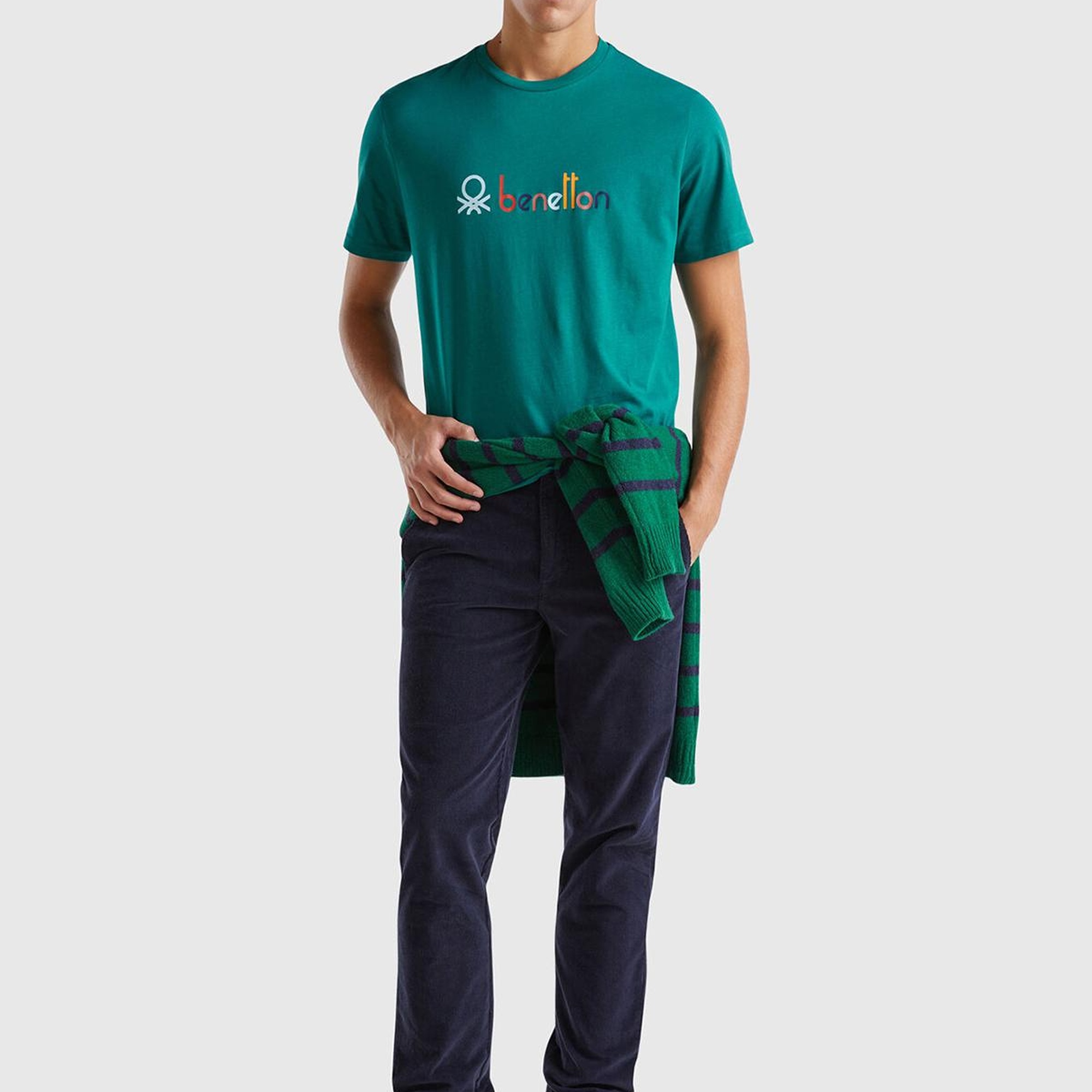 Erkek Lacivert Pamuk Karışımlı Arkası Biyeli Cepli Dar Kesim Kadife Pantolon