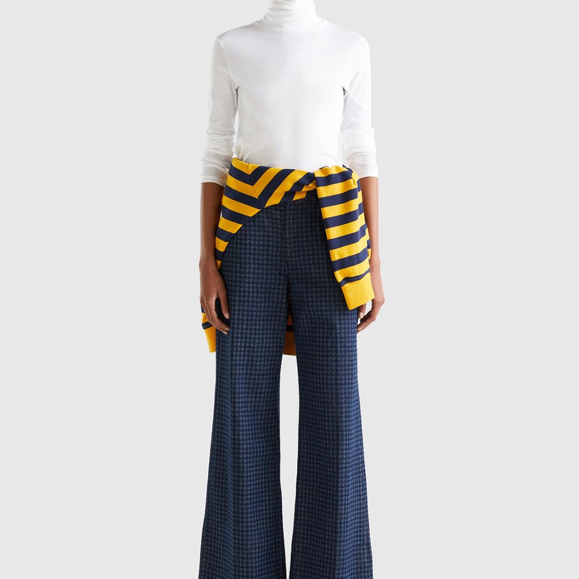 Kadın Beyaz %100 Pamuk Boğazlı Uzun Kollu T-Shirt