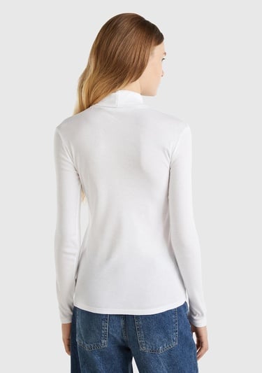  Kadın Beyaz %100 Pamuk Boğazlı Uzun Kollu T-Shirt