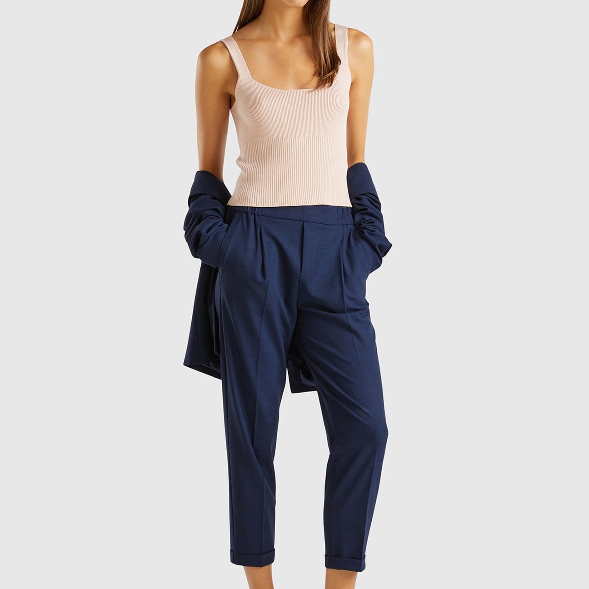 Kadın Lacivert Viskoz Karışımlı Yanı ve Arkası Büzgülü Kıvrık Paça Pantolon