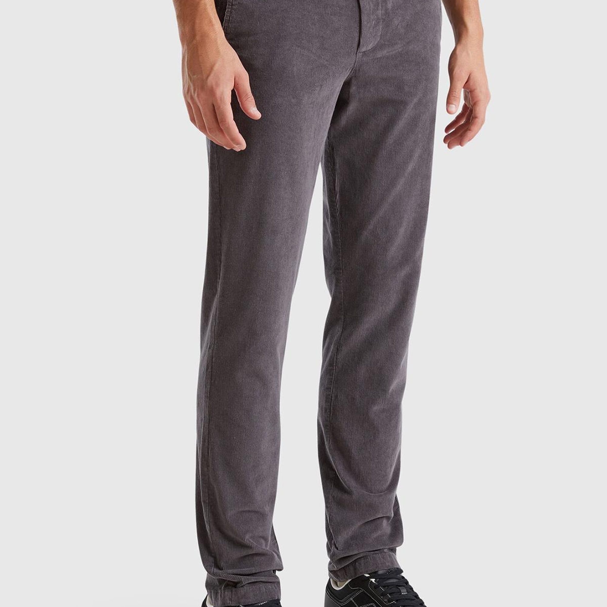 Erkek Antrasit Pamuk Karışımlı Arkası Biyeli Cepli Dar Kesim Kadife Pantolon