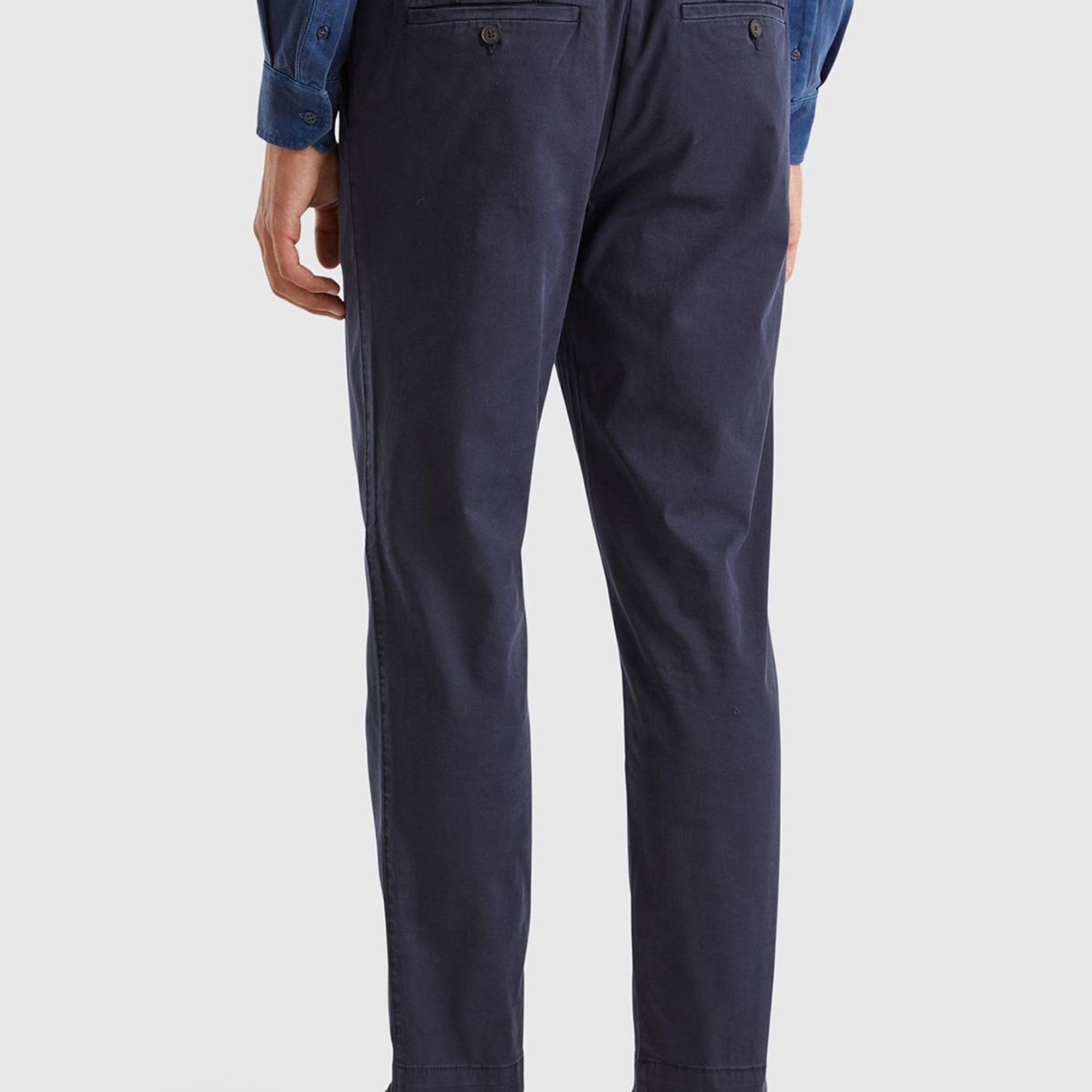 Erkek Lacivert Pamuk Karışımlı Yanları ve Arkası Cep Detaylı Pantolon