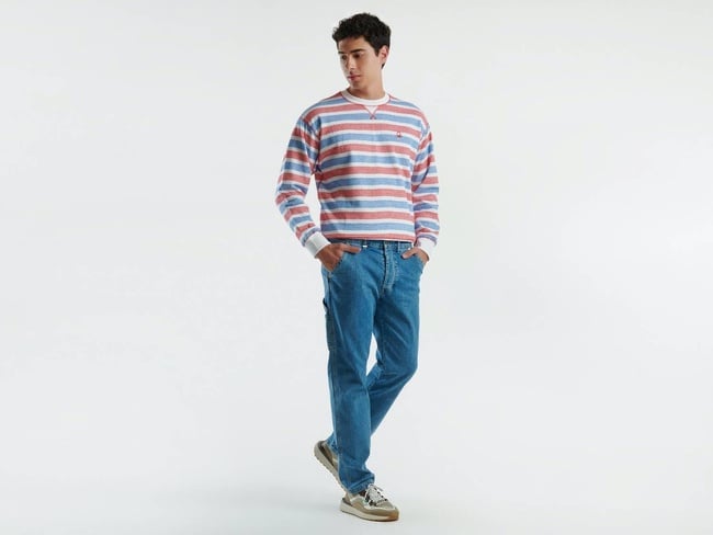  Erkek Mavi Pamuk Karışımlı Arkası Logo Etiketli Düz Paça Denim Pantolon